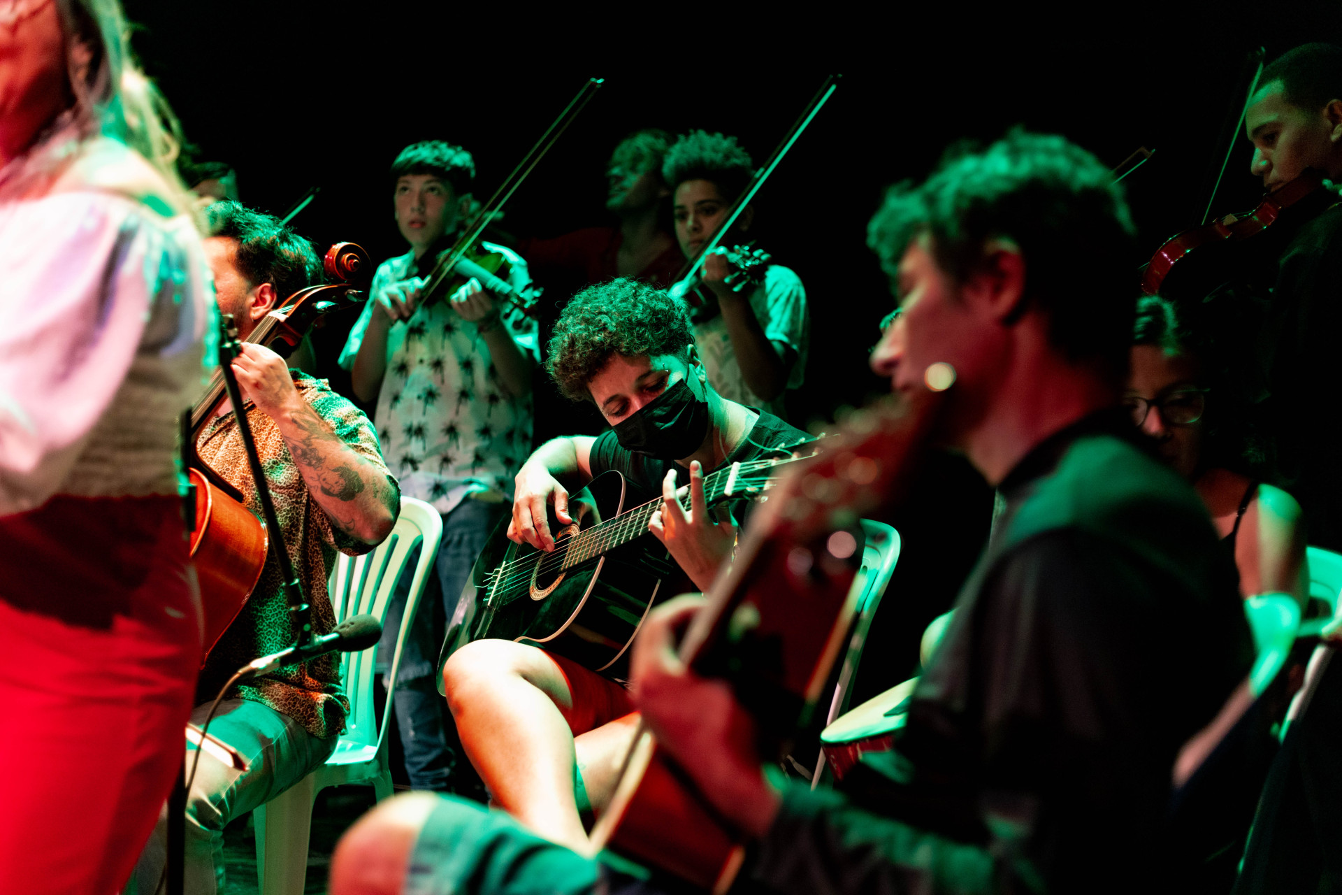 Mostra das Artes no Centro Cultural do Bom Jardim (CCBJ) mobiliza alunos e frequentadores de diferentes idades em linguagens como teatro, dança e música (Foto: Mar Pereira e Flávia Almeida/Divulgação)