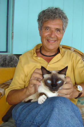 Juan Arias era um jornalista e escritor espanhol, marido de Roseana(Foto: Bia Hetzel / Reprodução Instagram @roseanamurray)