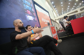 Além de realizar eventos e torneios, Ferrinho atua como caster em campeonatos presenciais locais e online