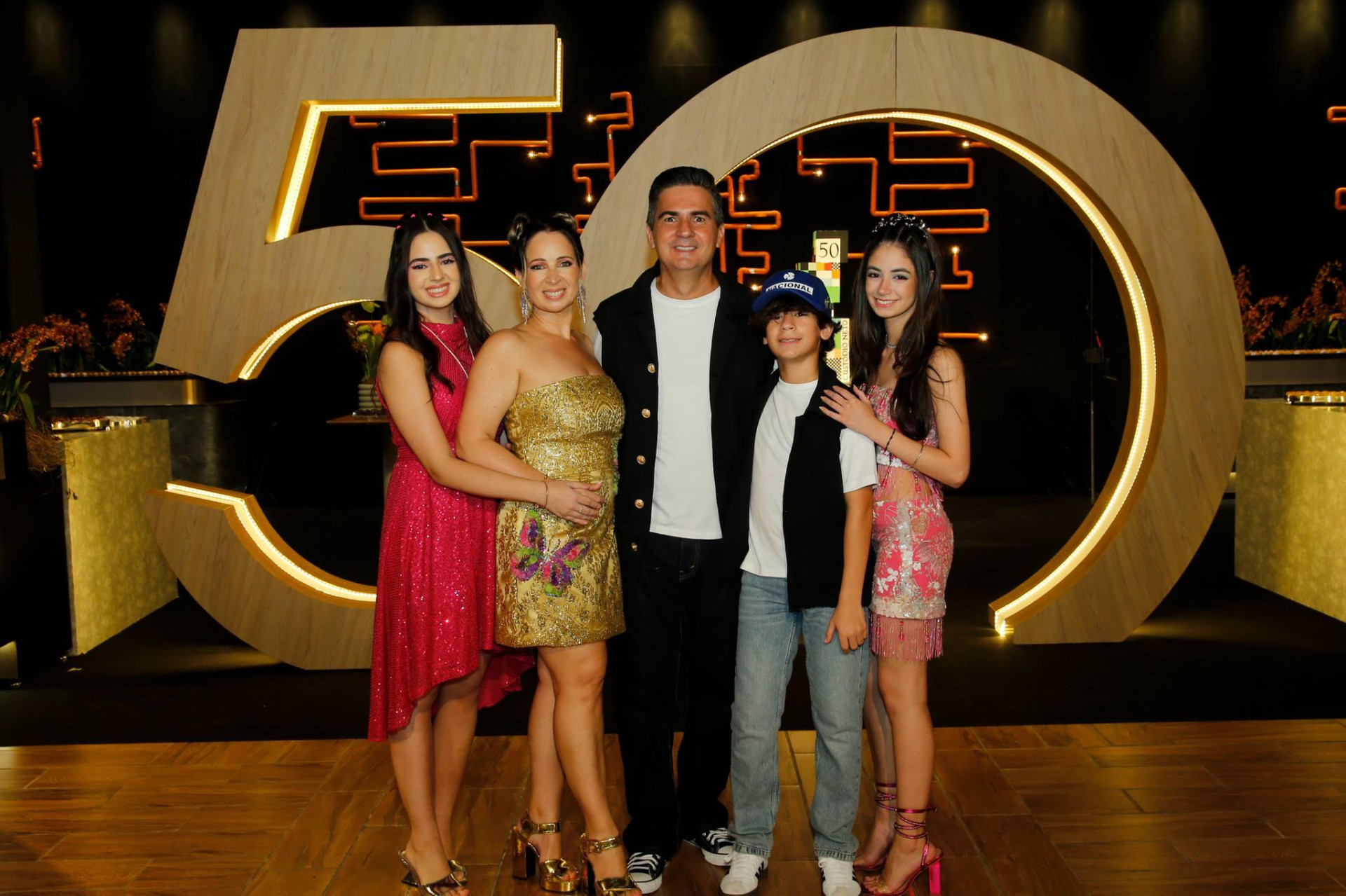 (Foto: arquivo familiar)Glorinha, Juliana, Custódio Neto, Custódio Filho e Gabriela Azevedo