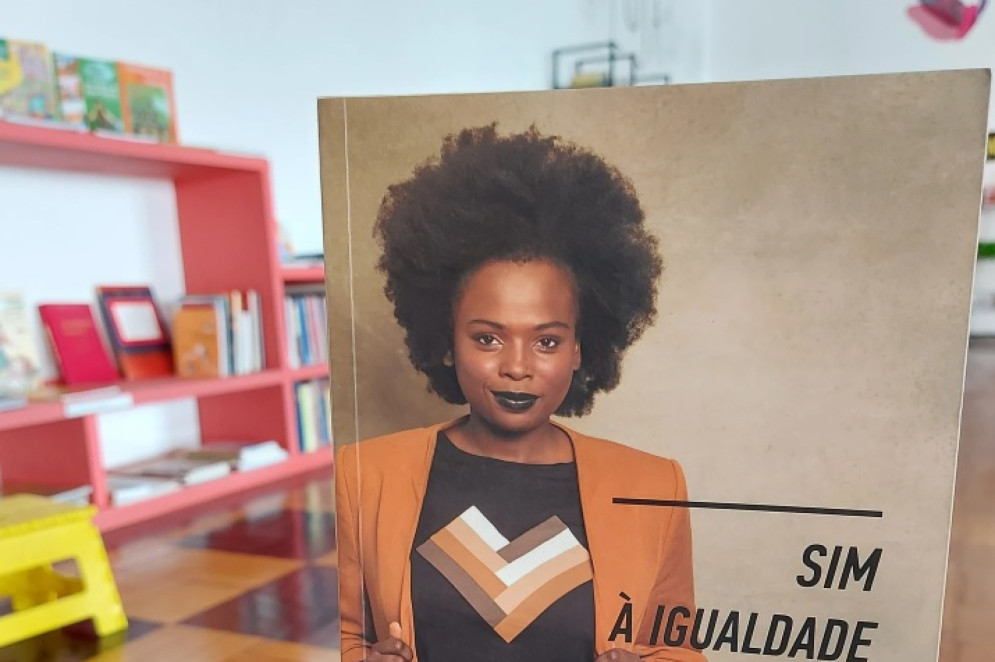 Luana Génot é autora de livros como "Sim à Igualdade Racial - Raça e Mercado de Trabalho" (Foto: Instituto de Literatura Quindim/Divulgação)