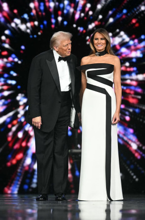 Donald Trump e Melania(Foto: JOE RAEDLE / GETTY IMAGES NORTH AMERICA / Getty Images via AFP)