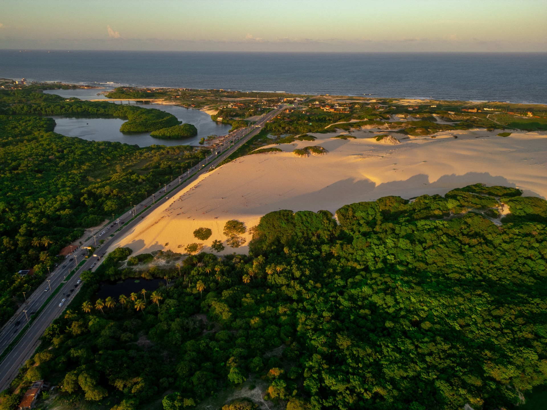 Pesquisa indica que menos da metade dos brasileiros acompanham notícias sobre meio ambiente e sustentabilidade (Foto: FCO FONTENELE)
