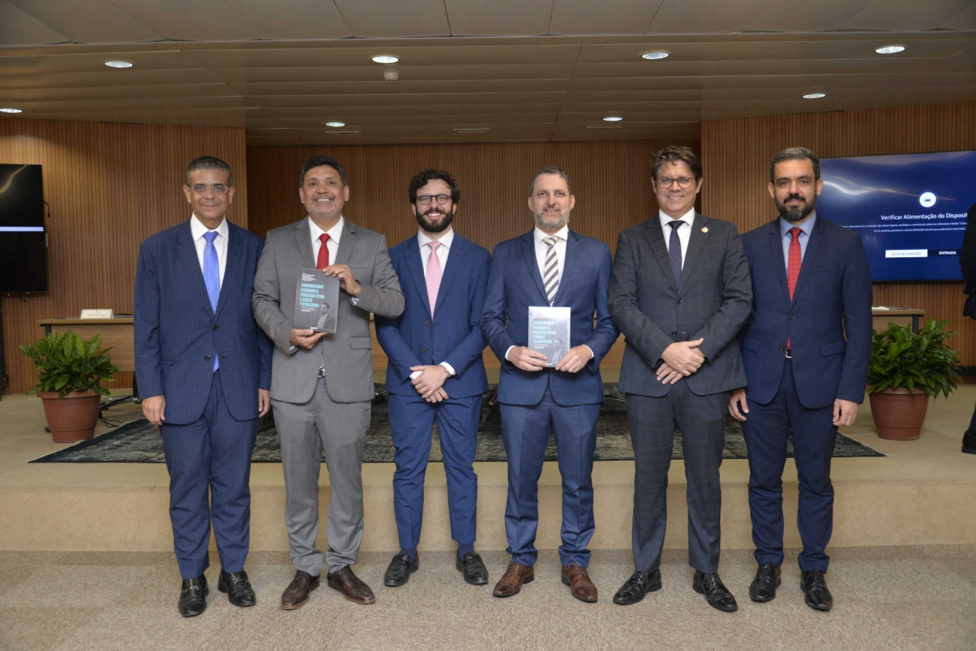 (Foto: DIVULGAÇÃO )Ademar Mendes, Bruno Queiroz, Matheus Braga, Fernando Braga, Leonardo Carvalho e Sérgio Rebouças