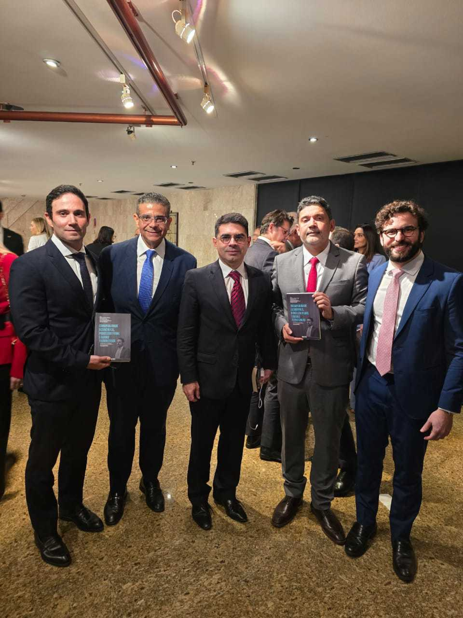 (Foto: divulgação)Thiago Asfor, Ademar Mendes, Bruno Carra, Bruno Queiroz e Matheus Braga