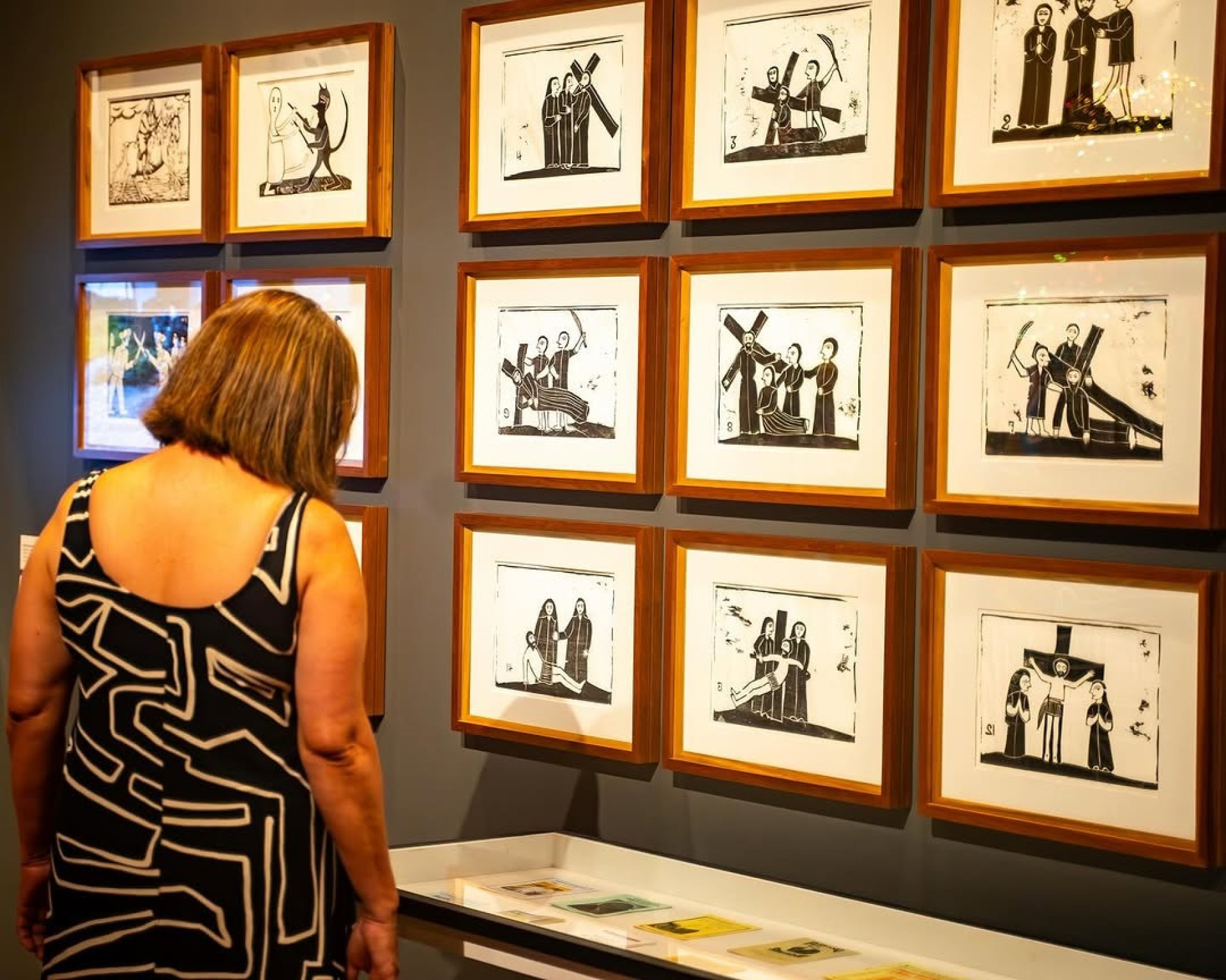 Espaço Cultural da Unifor apresentação exposição em homenagem ao Movimento Armorial (Foto: Reprodução/Instagram @exposicaoarmorial50)