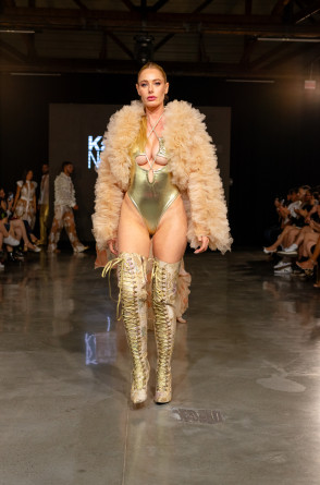 Kallil Nepomuceno apresentou desfile no Santa Catarina Fashion Week(Foto: Luan Tcharllies/ divulgação )