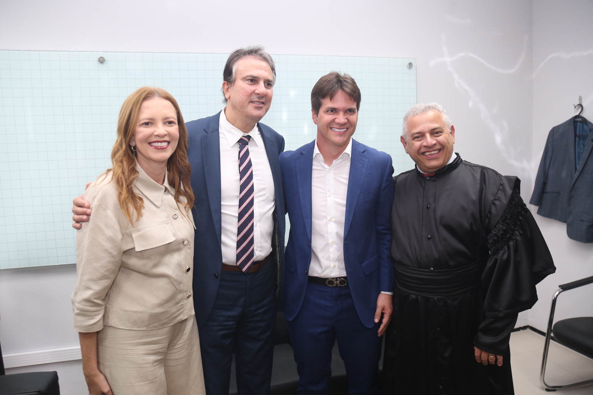 (Foto: JoaoFilho Tavares)Janaina Farias, Camilo Santana, Herberlh Mota e Wally Menezes