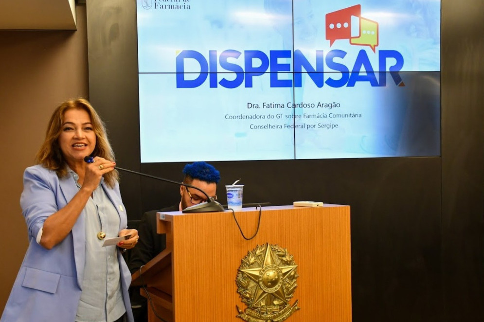 Fátima Aragão, farmacêutica e conselheira do CFF, alerta para os riscos do uso indiscriminado da Tadalafila(Foto: Acervo Conselho Federal de Farmácia)