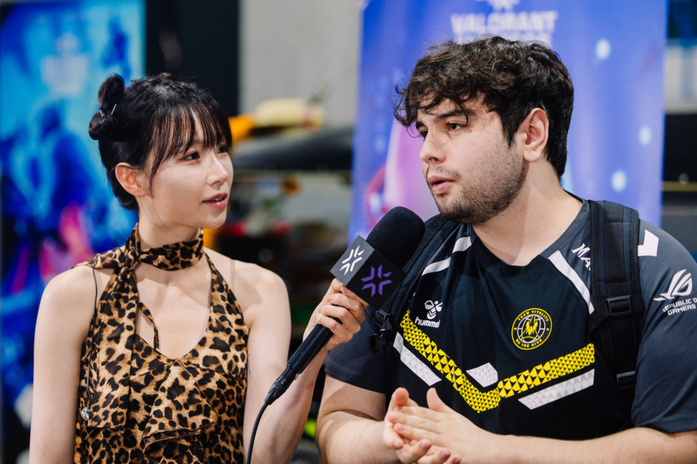 Em sua primeira competição pela equipe francesa, o Valorant Masters Bangkok 2025, o time conquistou a quarta colocação(Foto: Colin Young-Wolf / Valorant)
