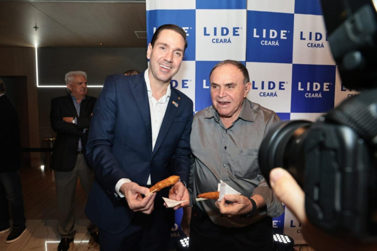  Camarão Potiporã para o secretário Bismarck e o empresário Cristiano Maia(Foto: Arquivo Pessoal)