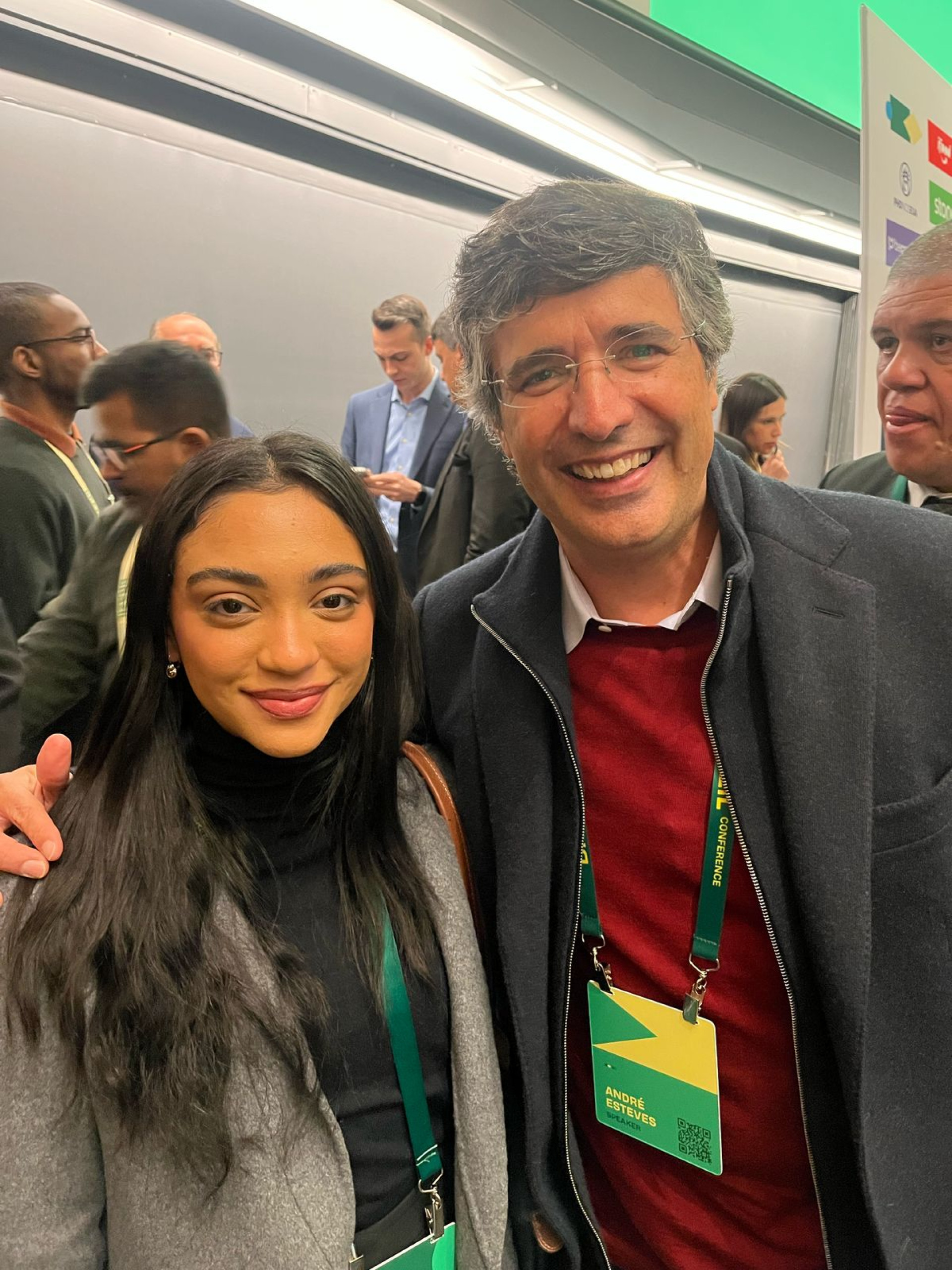 (Foto: arquivo pessoal)Clara Carvalho com André Esteves, fundador do BTG Pactual