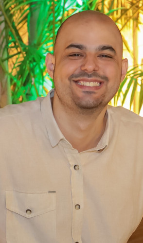 Pedro Vasconcelos é jornalista, mestre em Comunicação pela UFPE e doutorando em Comunicação e Culturas Contemporâneas pela UFBA, onde pesquisa sobre planejamento no jornalismo(Foto: Pedro Vasconcelos/Acervo pessoal)