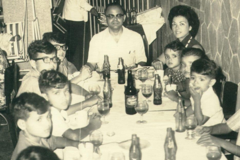 Roberto e Maria Lucia em jantar com os filhos(Foto: Acervo pessoal/Divulgação)