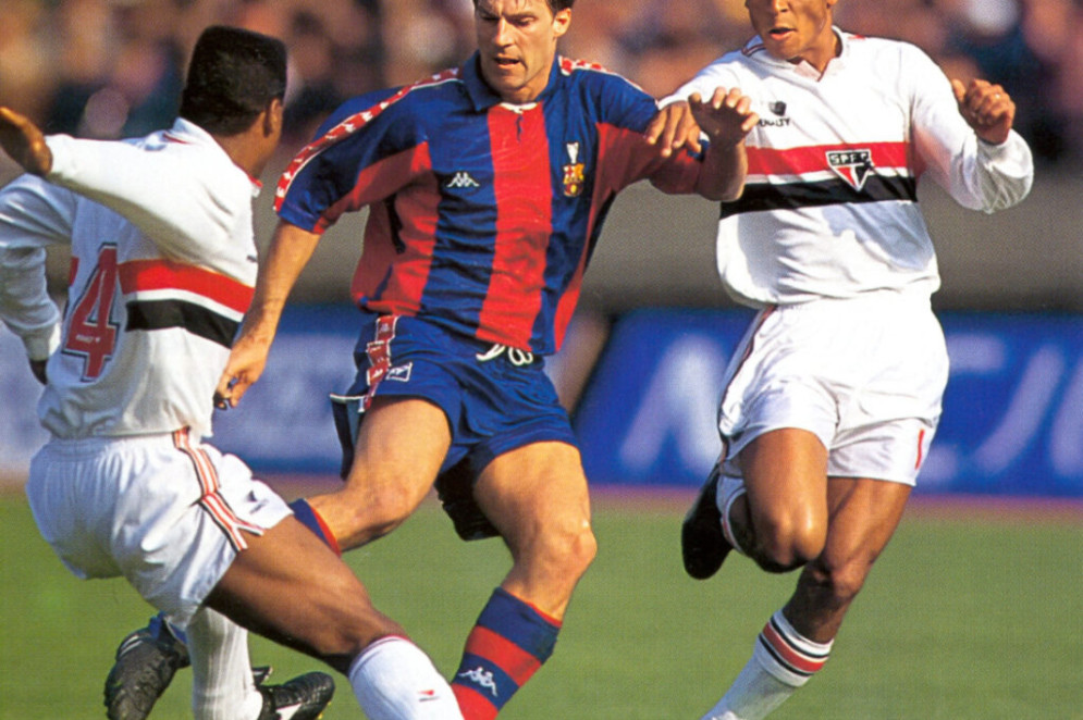 Cafu (dir.) durante final do Mundial de Clubes da Fifa em 1992