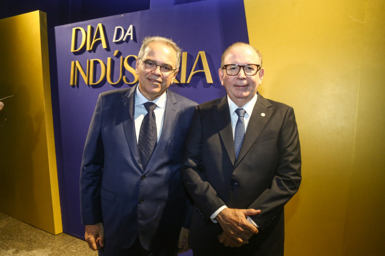 Dummar Neto, diretor do jornal O POVO e Ricardo Cavalcante(Foto: João Filho Tavares)