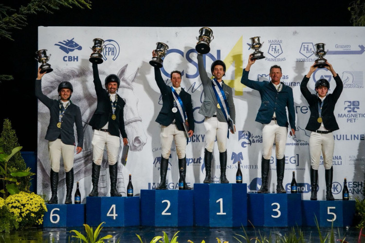 Ivo entre os outros classificados(Foto: Arquivo pessoal)