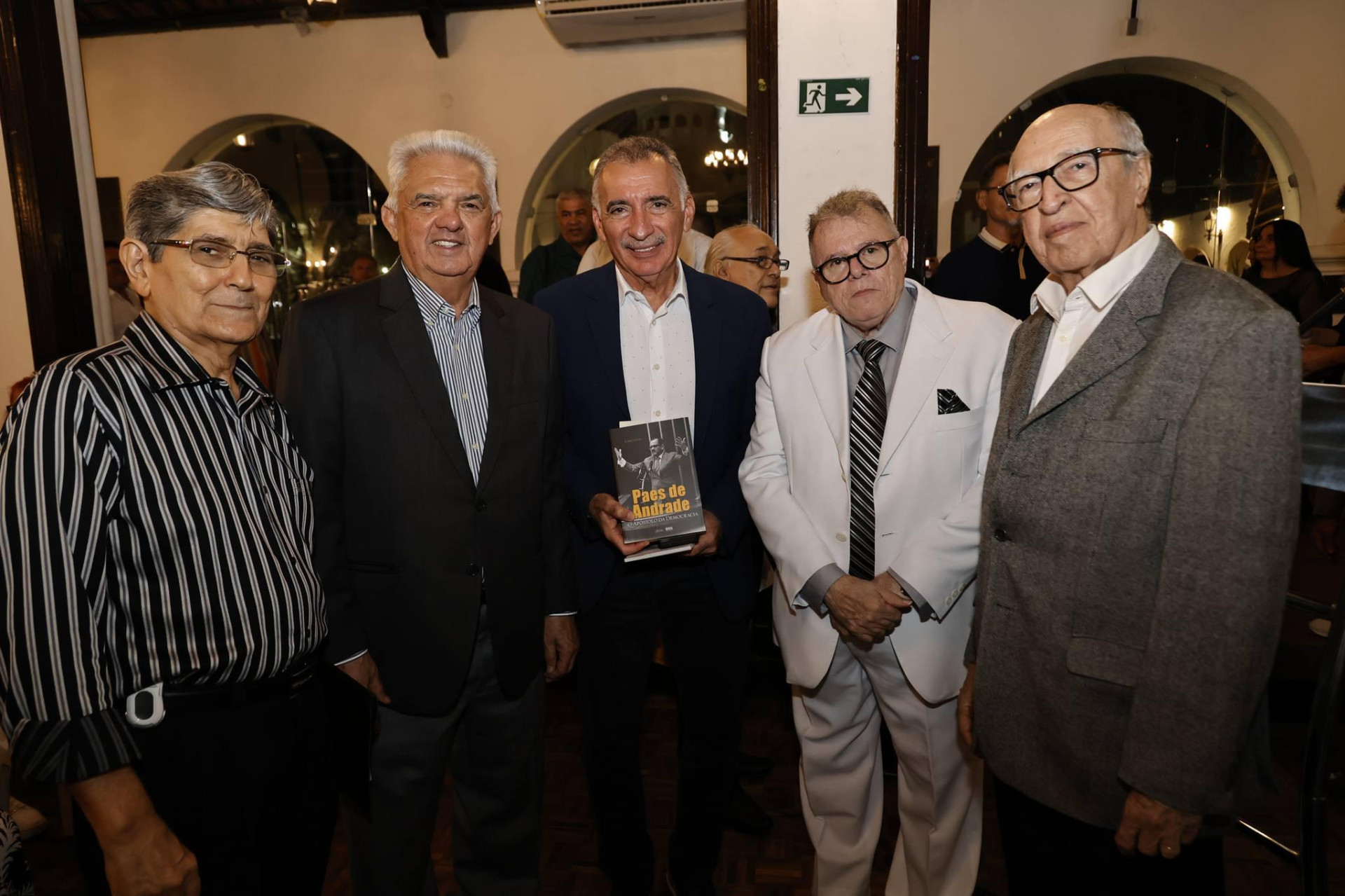 (Foto: Divulgação)José Augusto Bezerra, Tales de Sá Cavalcante, Clélia Lustosa, Artur Bruno, Juarez Leitão e Lúcio Alcântara