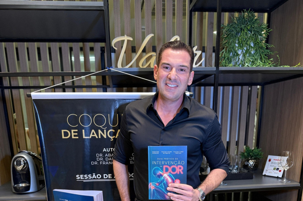 Médico Abaeté Neto lançou livro(Foto: divulgação)