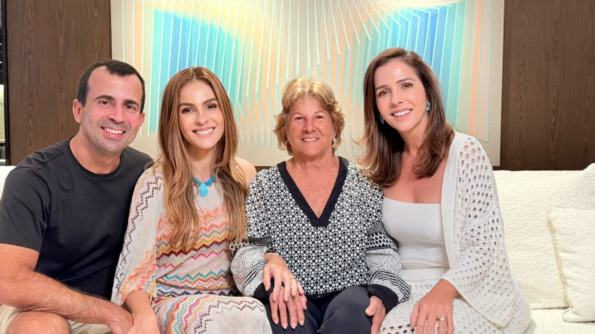 (Foto: arquivo familiar )Felipe, Mariana, Ana Lúcia e Ticiana Mota 