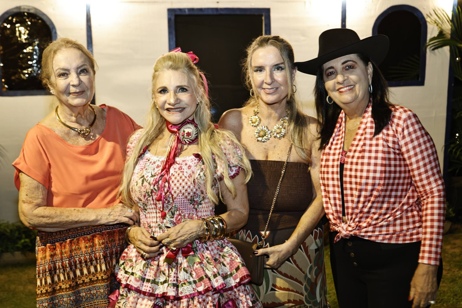 (Foto: arquivo pessoal )Marly Hartmann, Rosangela Santos, Simone Hartmann e Fátima Serpa