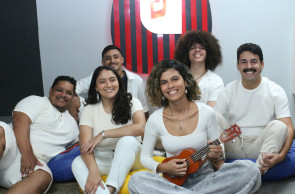 É realizado na barraca Tempero do Mar neste sábado, 21, o Luau Fest da escola de música GLB