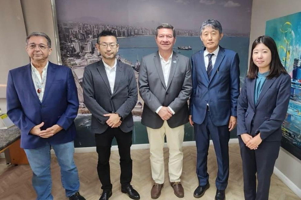 Paulo César Moreira de Sousa, Kyohei Arakawa, Lúcio Gomes, Takesi Konno e Yurina Kawabata (Foto: Divulgação)