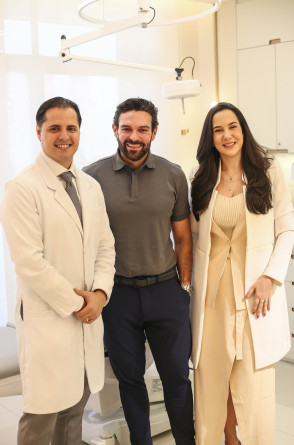 Médicos Roney Fechine e Carolina Fechine, da Clínica Ellevate, com Clovis Holanda(Foto: JoaoFilhoTavares)
