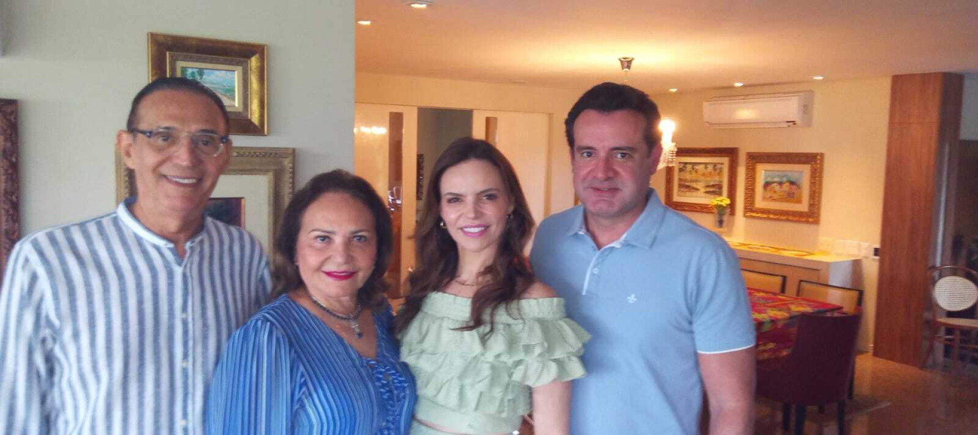 Aristófanes e  Vânia com  Cristiane e Fernando Gurgel(Foto: Arquivo pessoal )