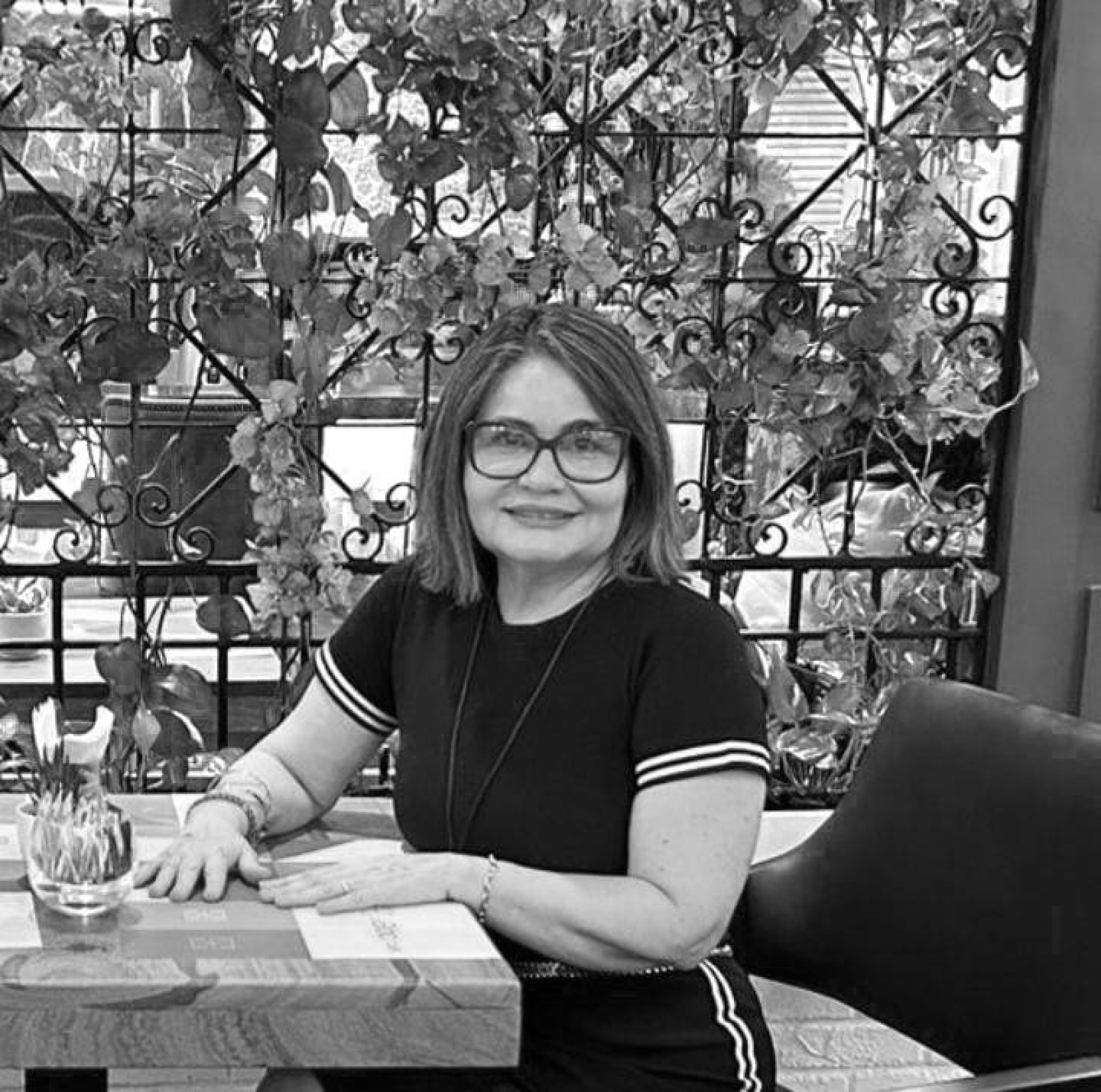 Regina Lobão. Mestra em Educação pela UMa-PT, especialista em Psicopedagogia pela UFC, especialista em Planejamento Educacional pela Universidade Salgado Filho- RJ, MBA em Gestão Escolar pela UNI7, especialista em Metodologia do Ensino Fundamental, formada em Letras pela UECE. (Foto: Arquivo Pessoal)