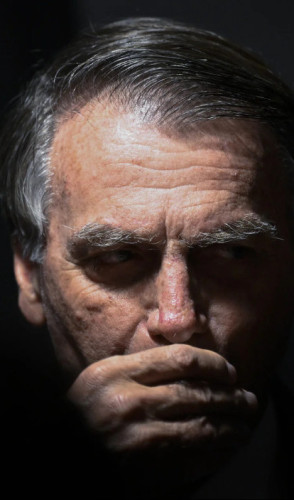Imagem da reportagem: Julgamento de Bolsonaro