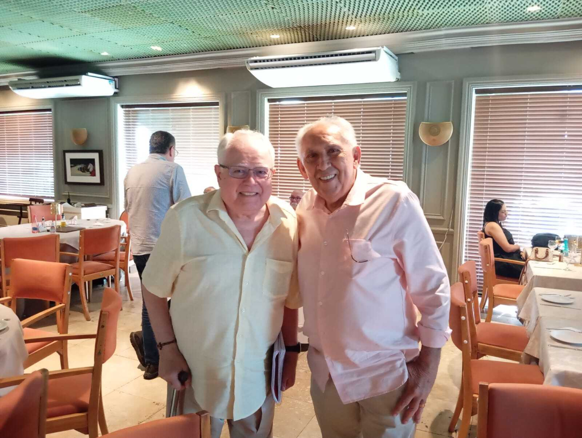Ex-governador Gonzaga Mota e o empresário Luiz Carlos 