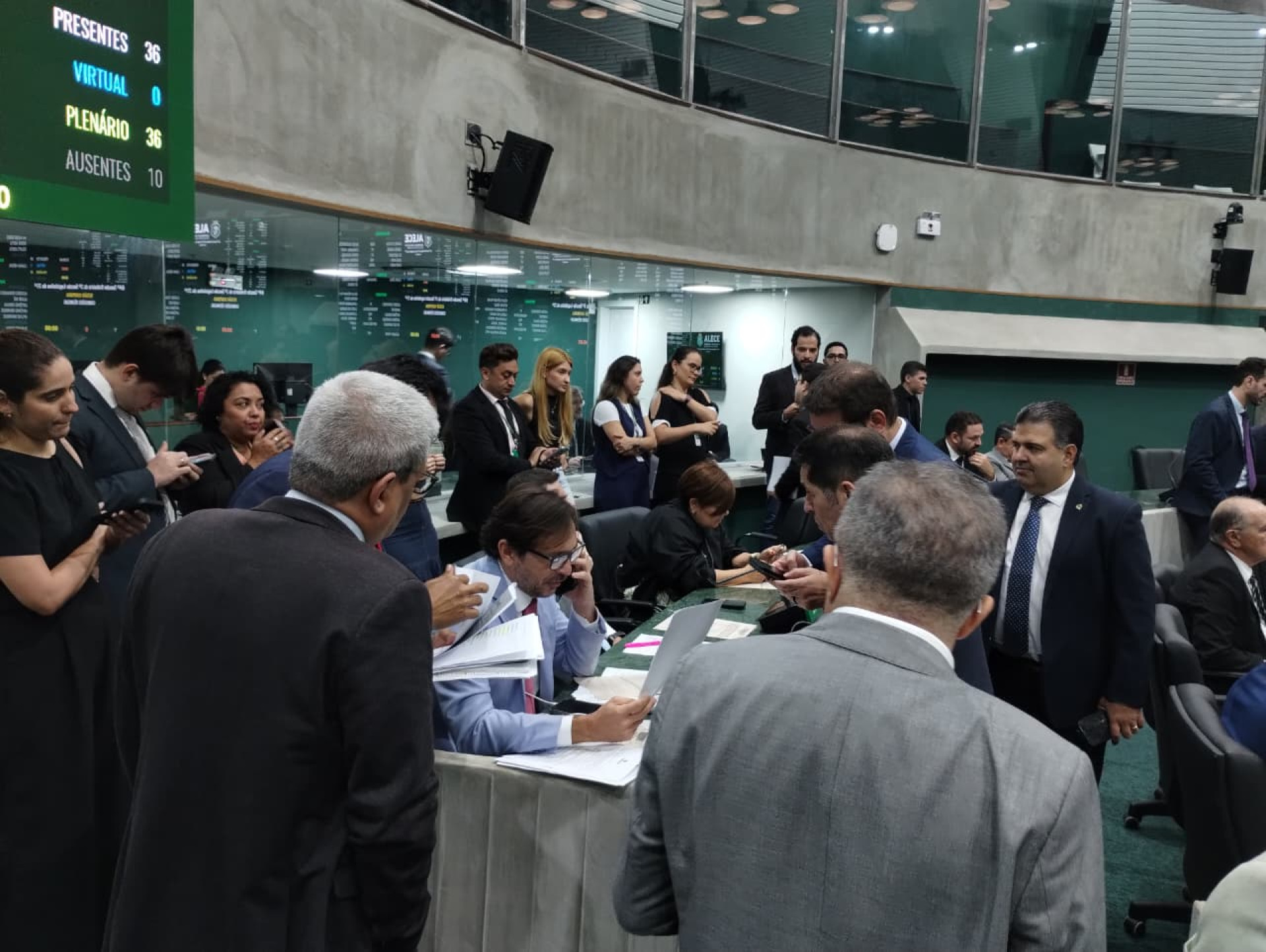 Deputados da base e oposição na Assembleia Legislativa do Ceará (Alece) (Foto: Guilherme Gonsalves/O POVO)