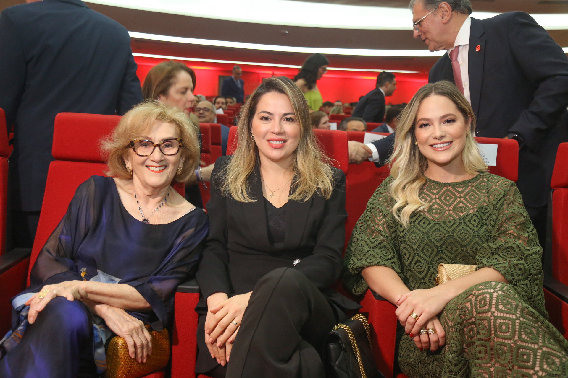 (Foto: JoaoFilho Tavares)Socorro França, Onélia Santana e Tainah Marinho