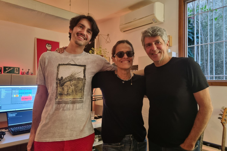 Antônio, Zélia Duncan e Leoni no dia da gravação de 'Quem nos dera'(Foto: Carolina Warchavsky/ Divulgação)