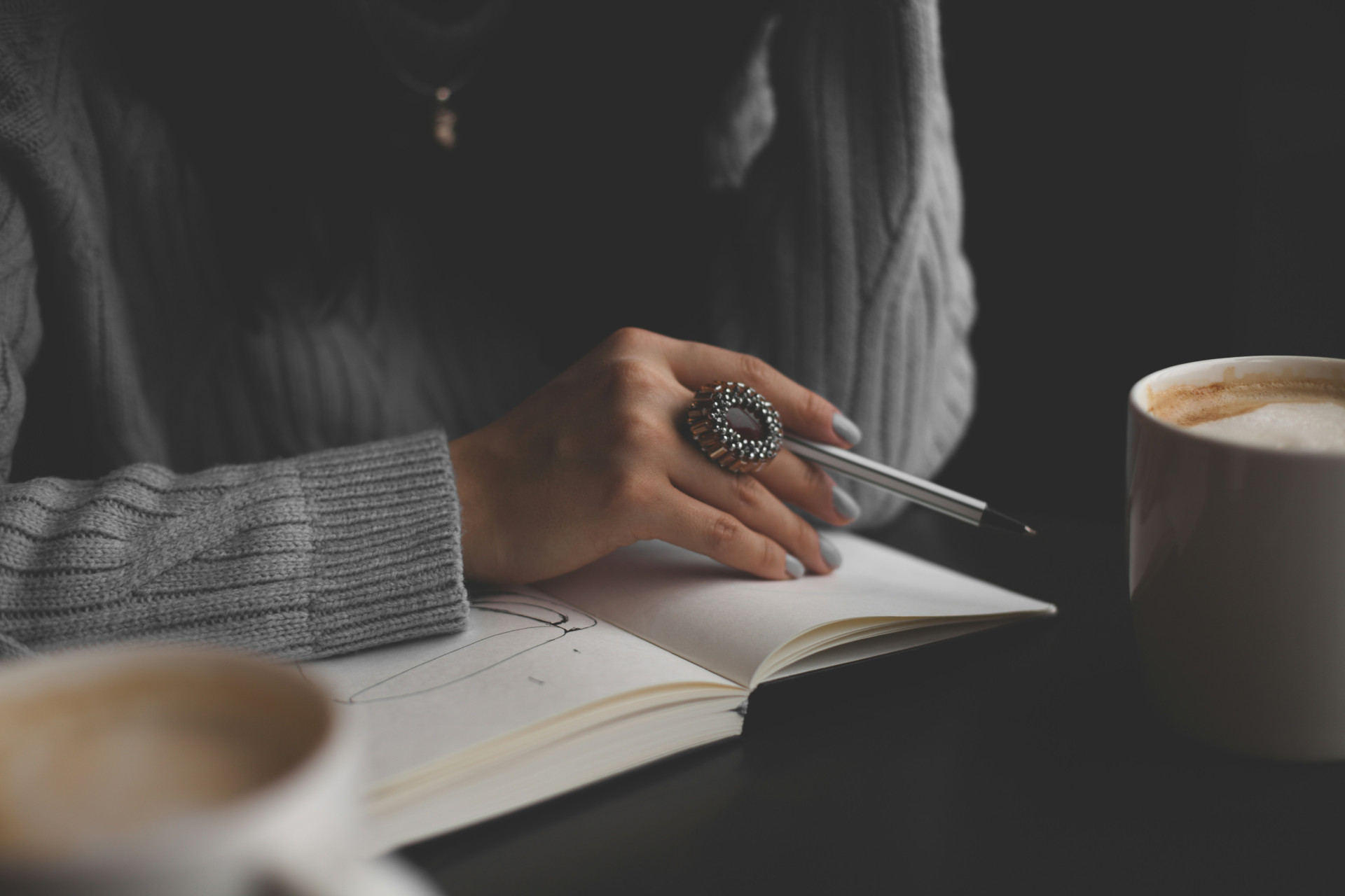 Não sofro de bloqueio criativo, mas as palavras sempre me faltam (Foto: Ilyuza Mingazova / Unsplash)