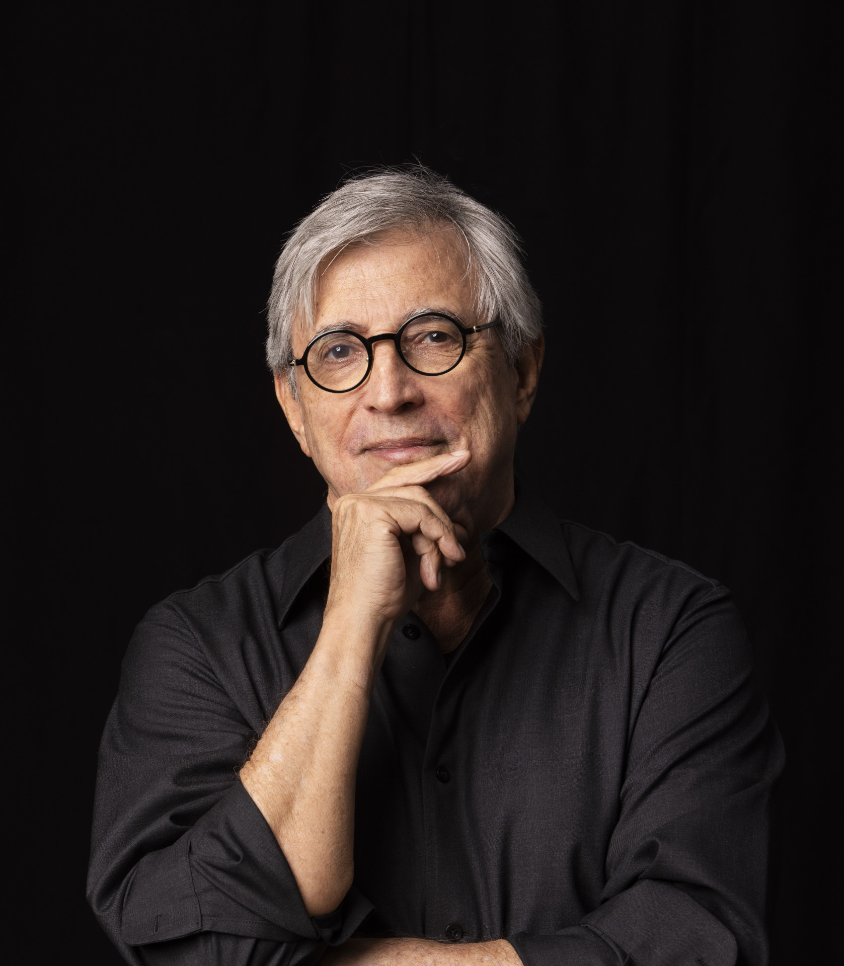 Completando 55 anos de carreira, Ivan Lins revisita sua história em entrevista exclusiva (Foto: Leo Aversa/ Divulgação)