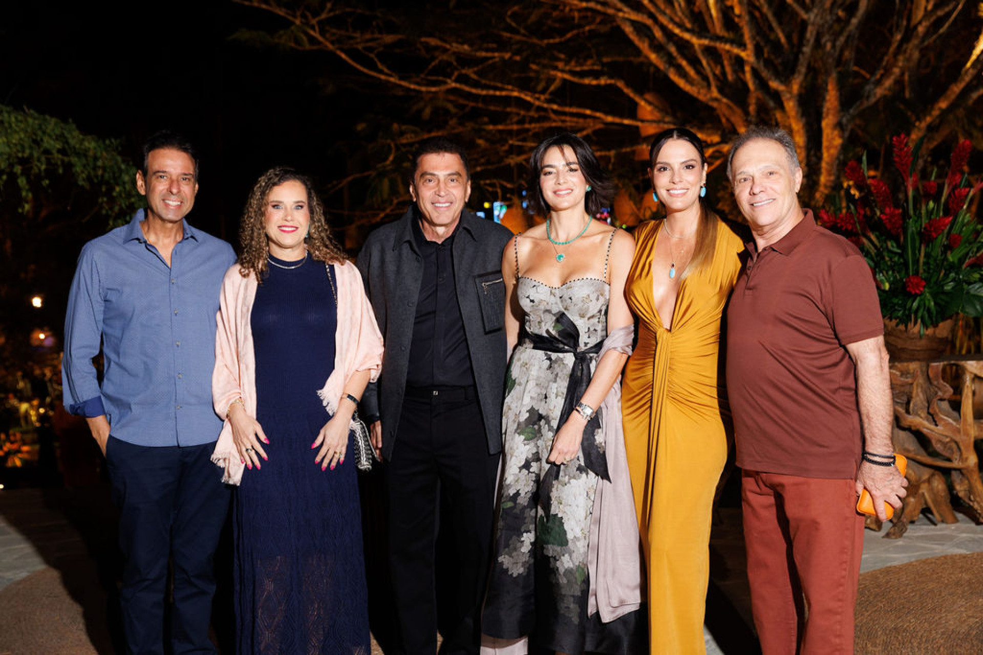 Fábio Campos e Cybele, anfitriões, Renata Guimarães e José Carlos Pontes  (Foto: Saulo & Luana Rocha/ Divulgação)