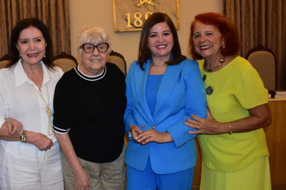 (Foto: Arquivo pessoal )Célia Leite, Gizela Nunes, Elia Farias e Fátima Duarte