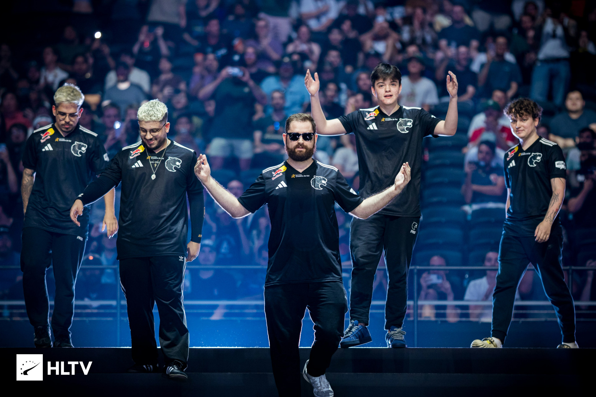 O time da Furia é formato por Yuurih, Kscerato, FalleN, Molodoy, e Yekindar (Foto: Josip Brtan / HLTV)