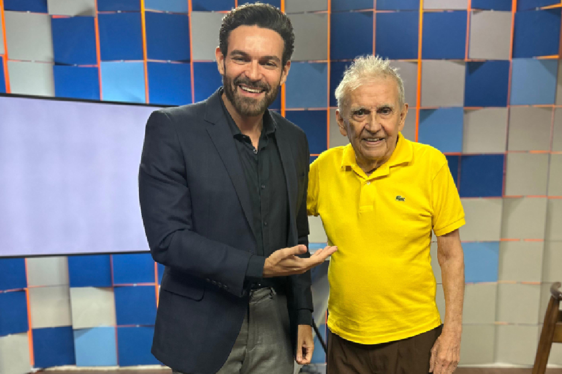 Clóvis Holanda e Lúcio Brasileiro no palco do Pause (Foto: George Souza)