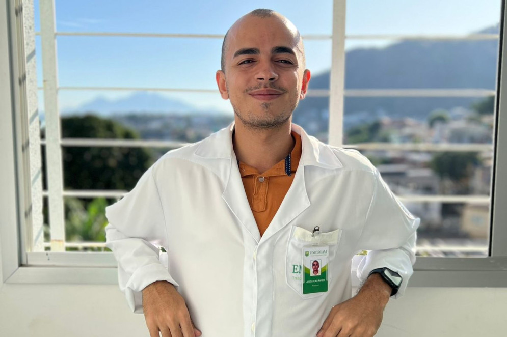 ParaTodosVerem: José Lucas Sousa Ramos, enfermeiro. Está de jaleco(Foto: Arquivo Pessoal/José Lucas Sousa Ramos)