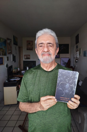 Escritor Paulo de Tarso Pardal lança romance no Ideal Clube