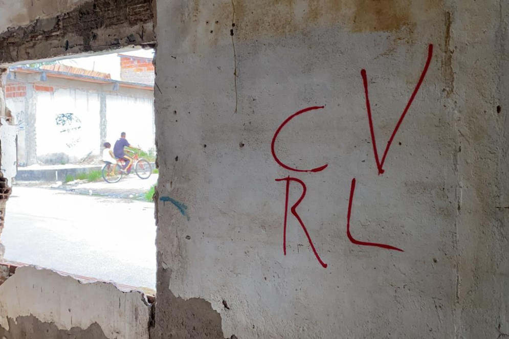 Fotos de casas abandonadas após expulsão da comunidade 7 de setembro, no Bom Jardim. Fotos do dia 29/6/2020(Foto: Demitri Túlio / O POVO)