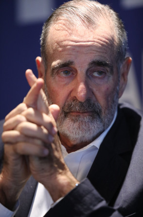 'Ent&atilde;o, a sociedade madura oferece mais servi&ccedil;o e solu&ccedil;&atilde;o, porque voc&ecirc; n&atilde;o compra geladeira todo m&ecirc;s. Mas educa&ccedil;&atilde;o, lazer, restaurante, viagem, cuidado pessoal &mdash; isso &eacute; todo m&ecirc;s'(Foto: F&Aacute;BIO LIMA)