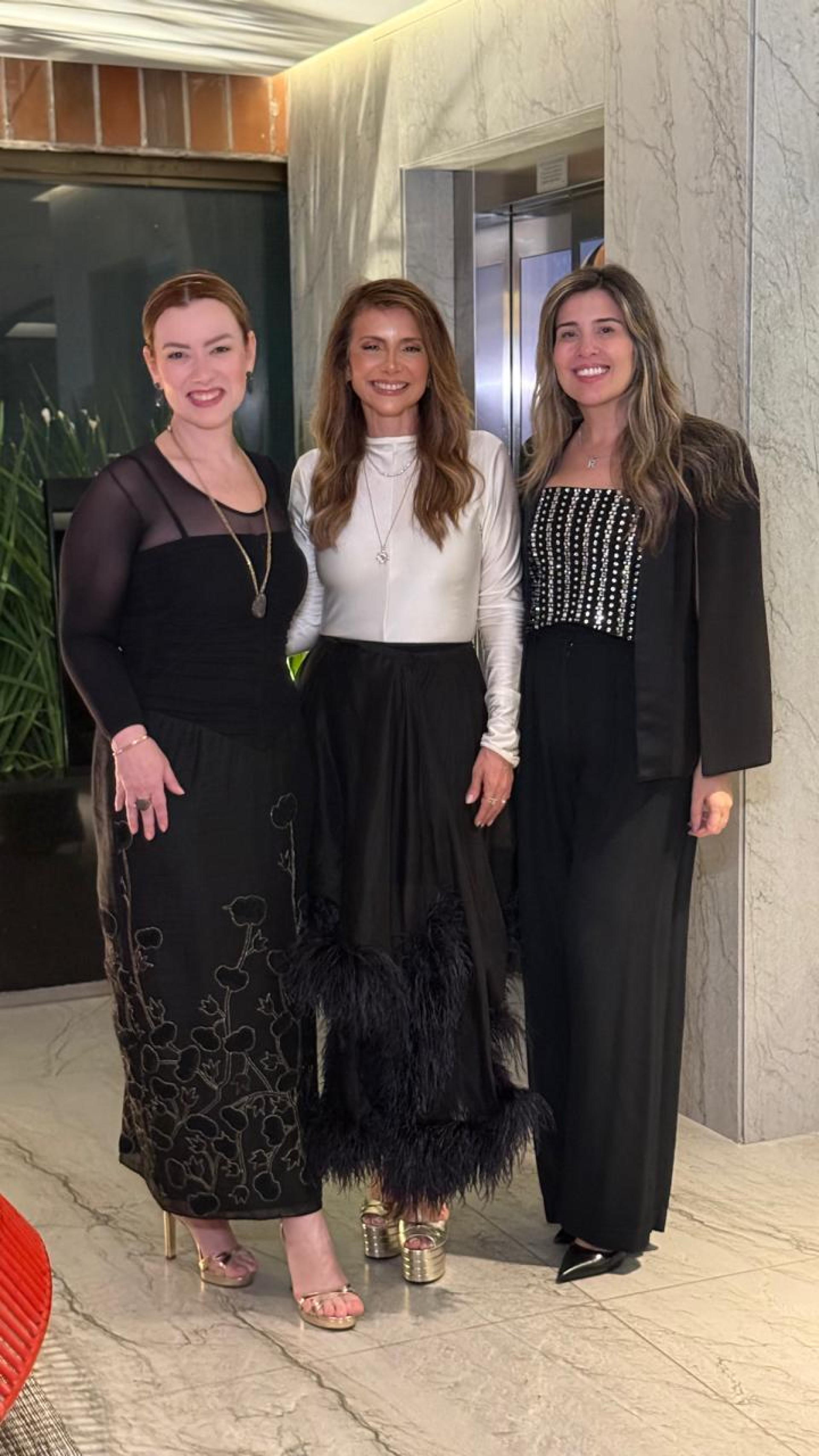 (Foto: André Lima e Jean Sidney/ Arquivo familiar)Aline Barroso, Emília Buarque e Roberta Pontes Maia