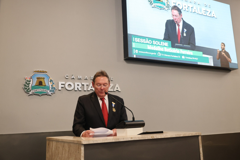 (Foto: Arquivo pessoal )Ivens Dias Branco Jr. discursando