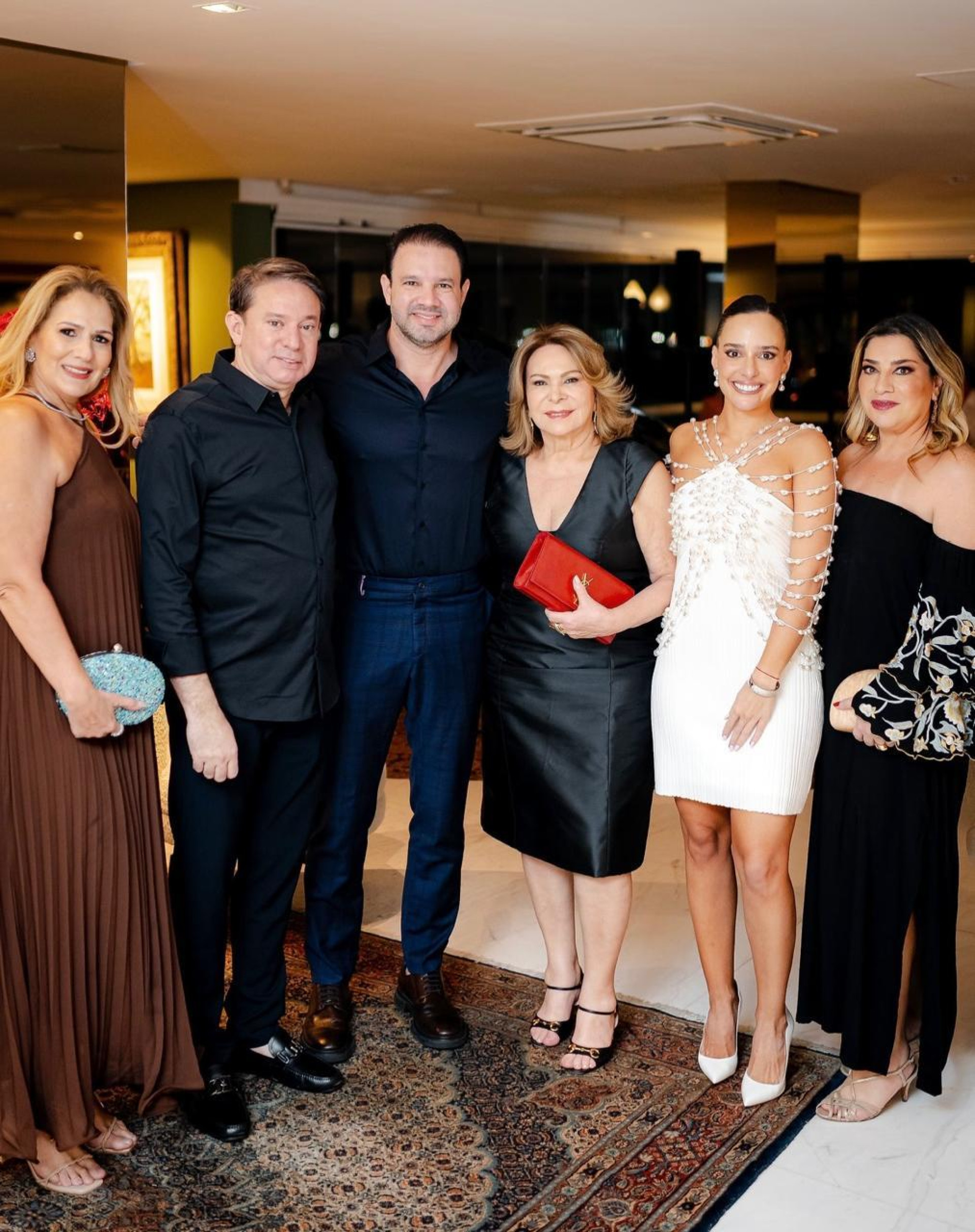 (Foto: Arquivo Familiar )Márcia Peixoto, Paulo Vale, Léo Couto, Iracema do Vale, Gabriela Ventura e Manuela Romcy