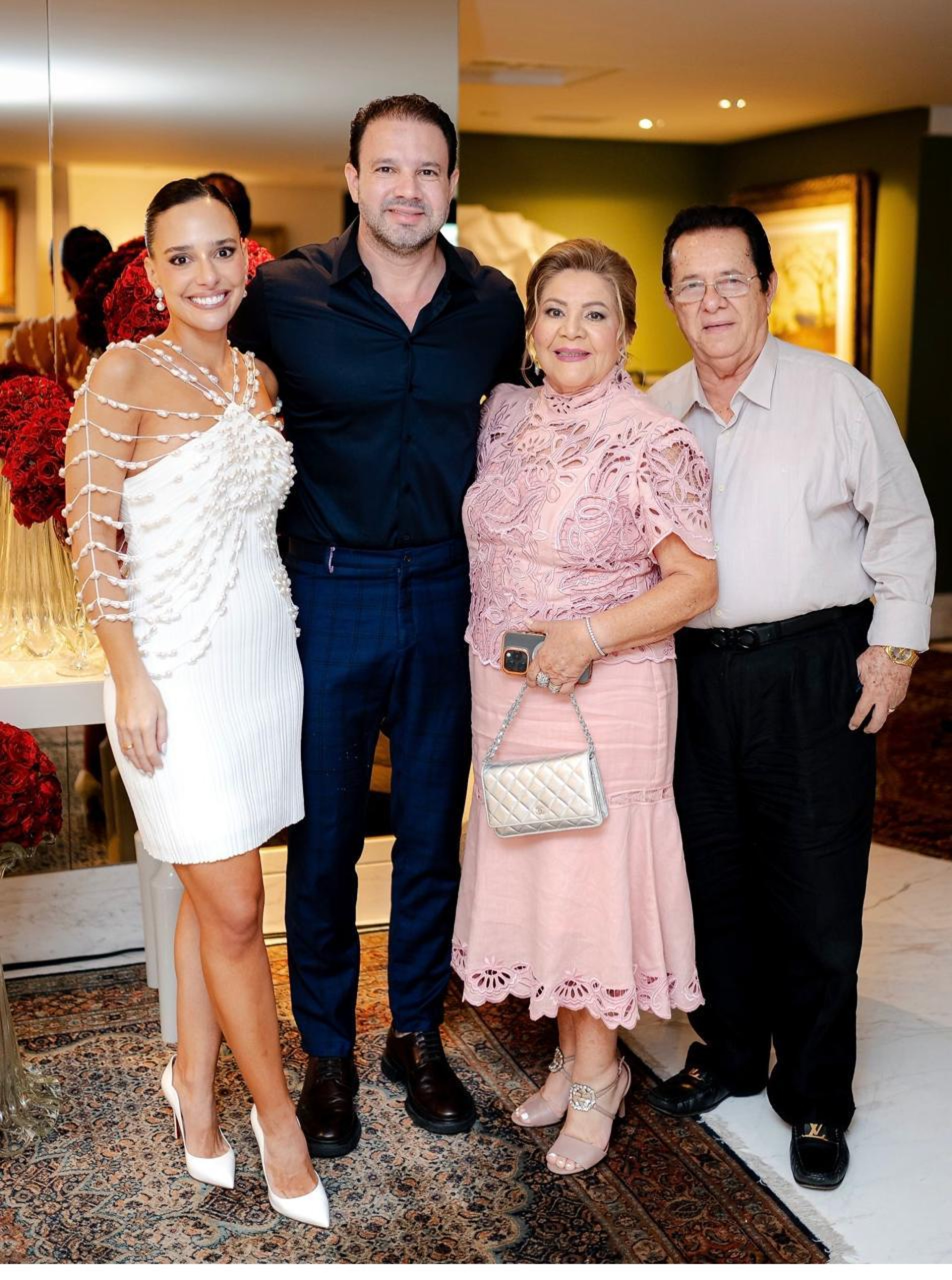(Foto: Arquivo Familiar )Os noivos com a mãe dele, Marta Peixe e José Waldo