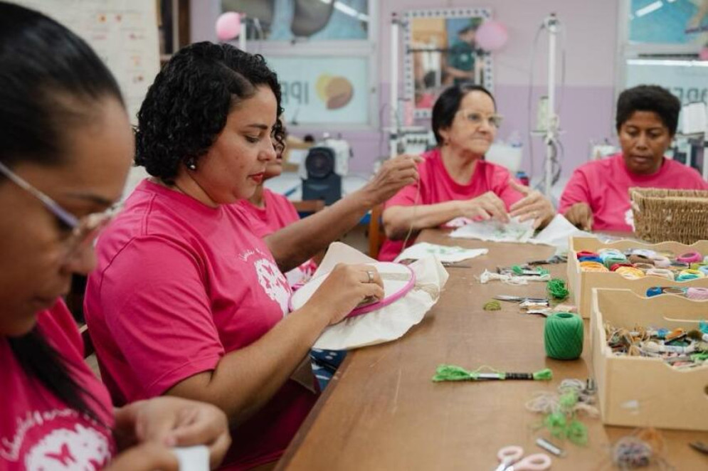As Marias com a mão na massa, no Iprede(Foto: Pedro Tofo/Divulgação)